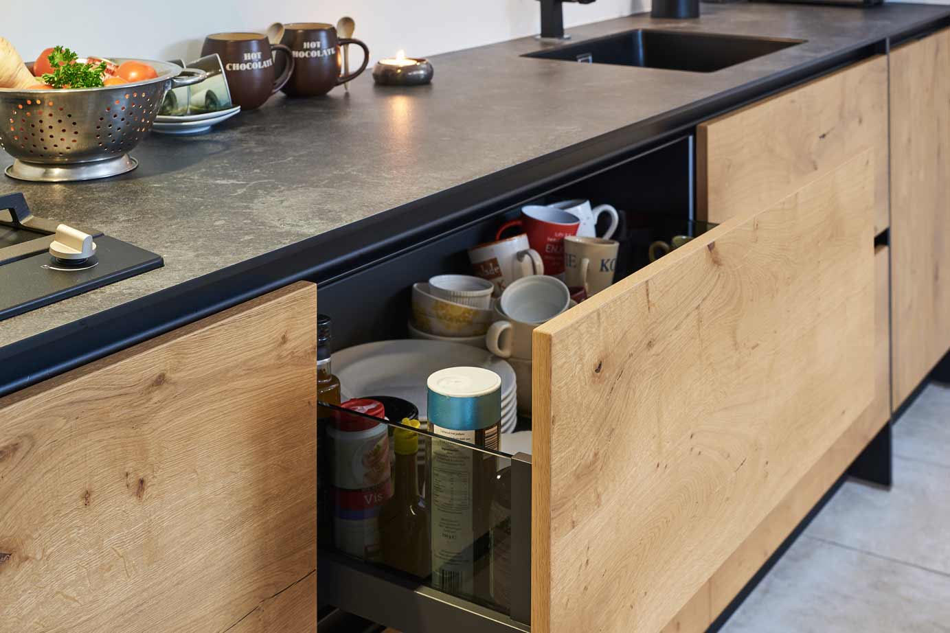 Houten rechte keuken, lades