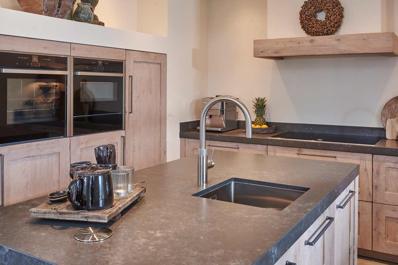 Massief houten keuken, spoeleiland