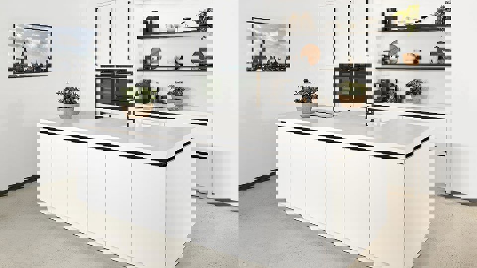 Moderne eilandkeuken wit, met greeploze fronten en ton-sur-ton kleuren