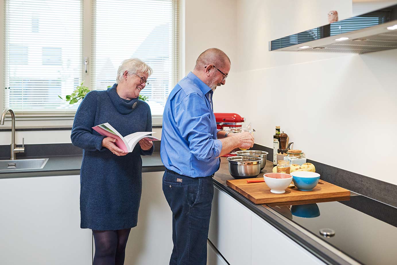 Moderne hoekkeuken Heerhugowaard