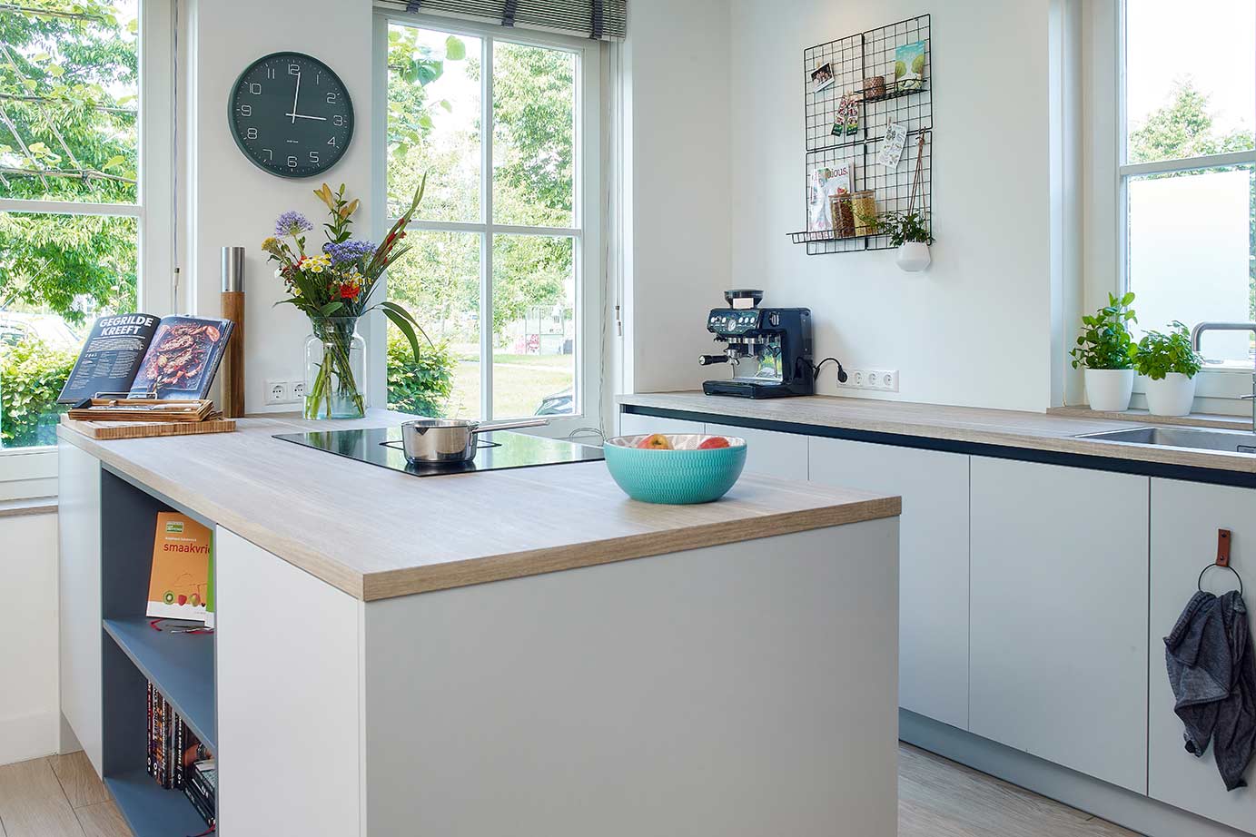 Keuken met kookeiland Utrecht, wit