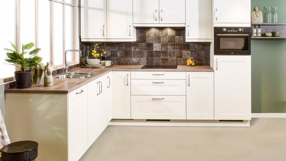 Witte keuken magnolia