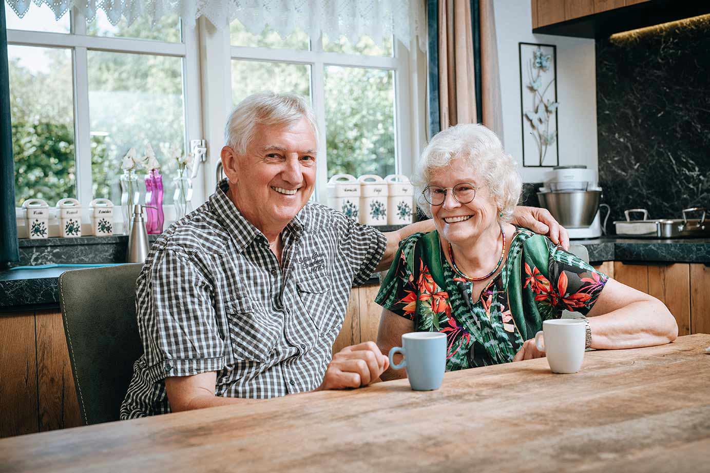 Houten hoekkeuken Bergen op Zoom
