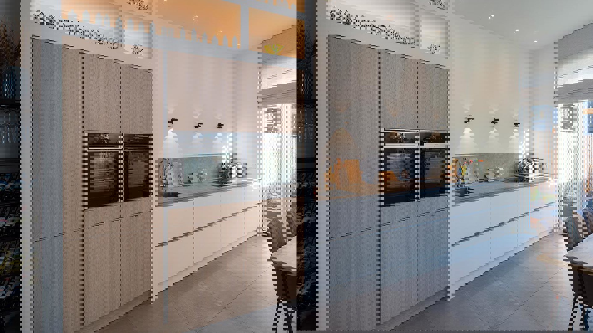 Greeploze Siematic keuken met kastenwand