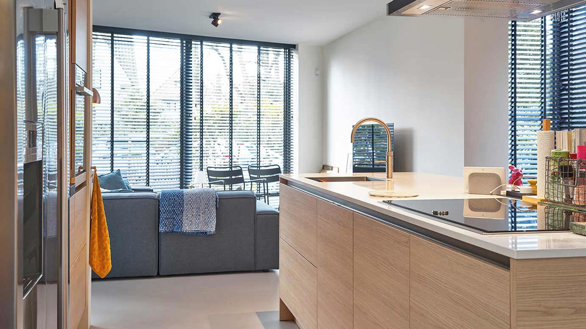 Houten keuken met eiland, Bergen Noord-Holland