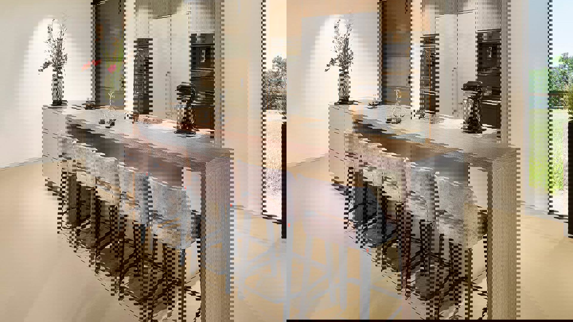 Moderne keuken met eiland en bar