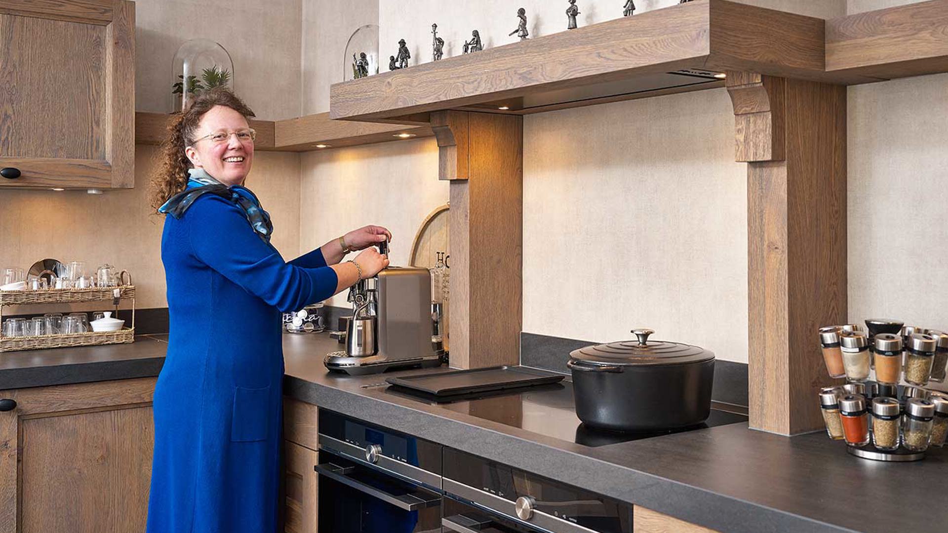 Houten hoekkeuken Rotterdam, landeljk