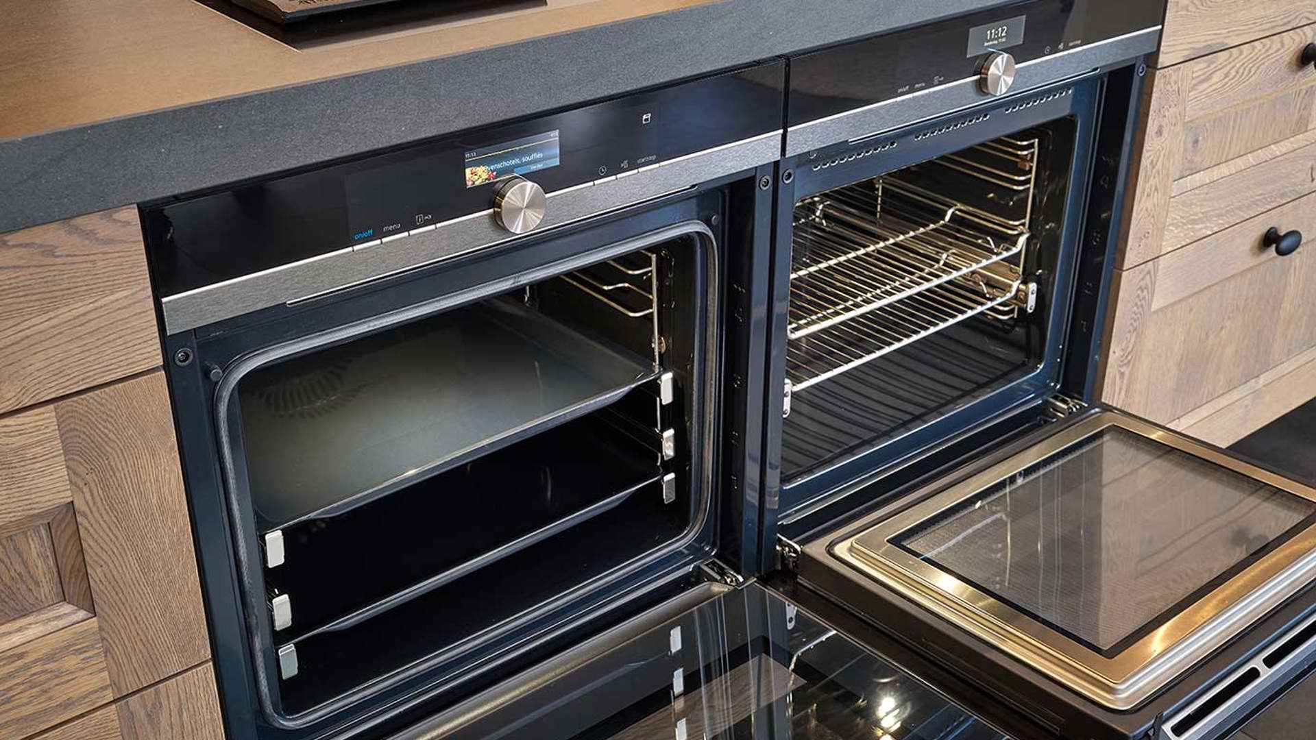 Houten hoekkeuken Rotterdam, ovens