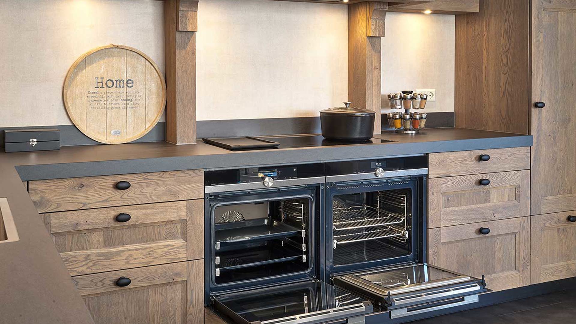 Houten hoekkeuken Rotterdam, ovens