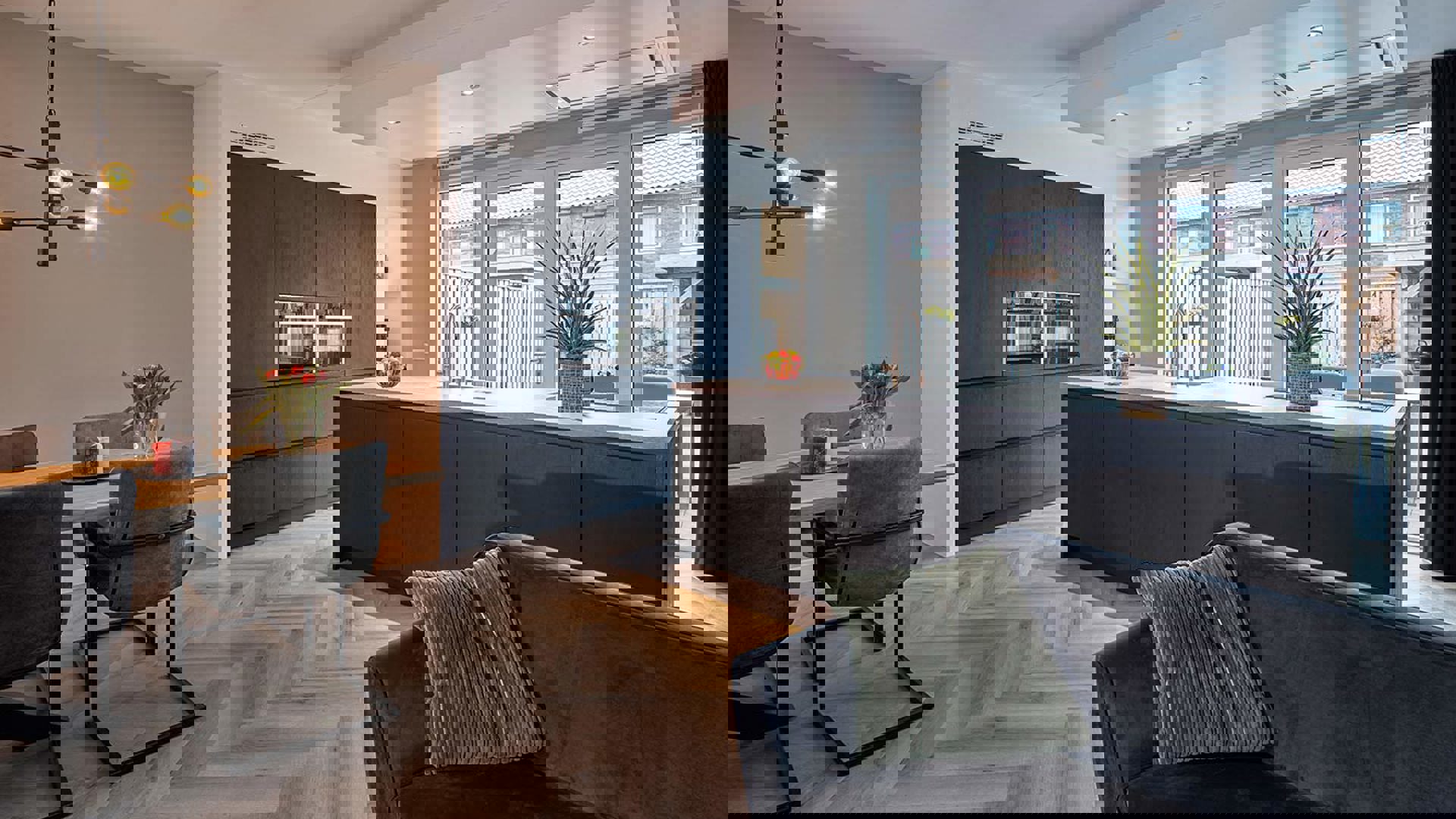 Zwarte greeploze keuken Harderwijk