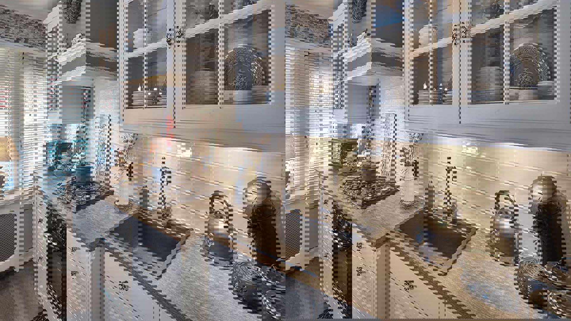 Rechte landelijke keuken Amstelveen, wit