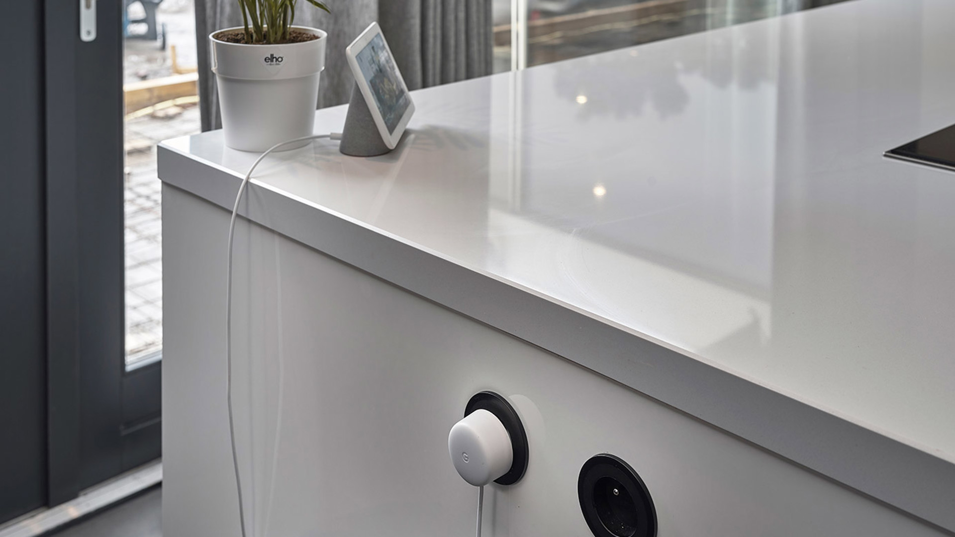 Moderne keuken met eiland Katwijk, stopcontact eiland