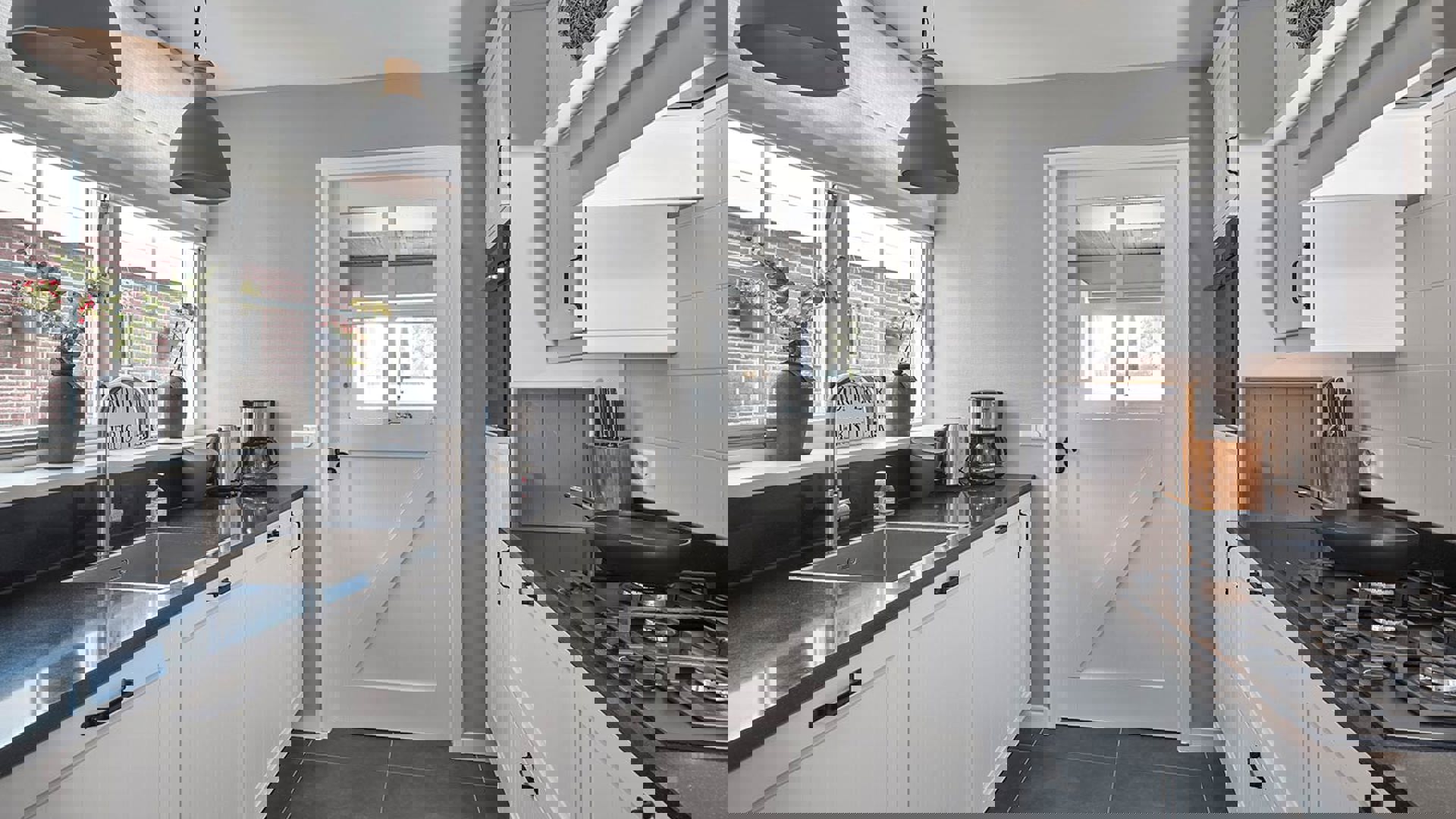 Parallelle landelijke keuken Goes, wit