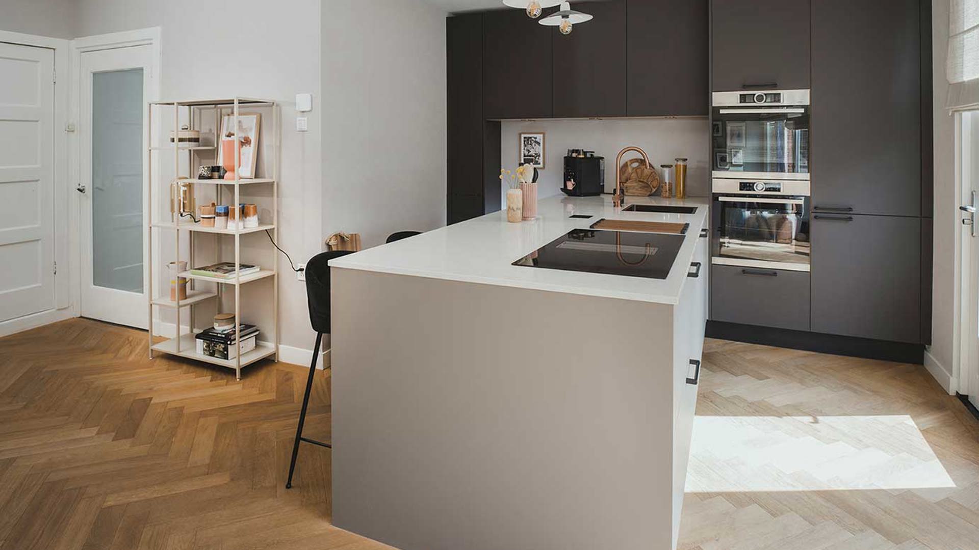 Kookeiland met opbergruimte