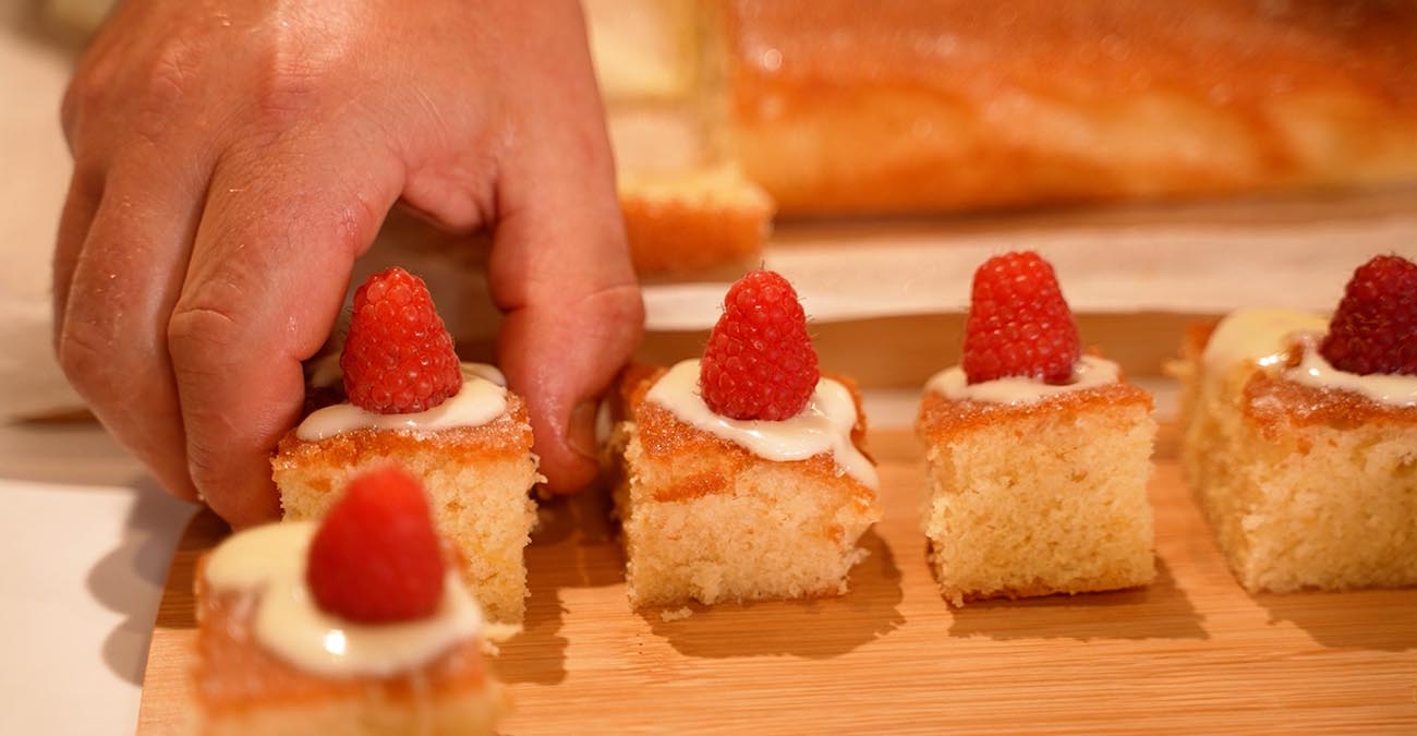 NEFF Kook Video 1 Lemon Drizzle Cake.Mp4.00 02 07 37.Still002