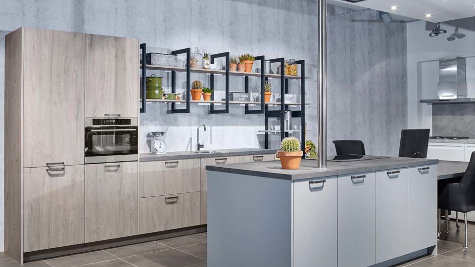 Modern industrieel kookeiland