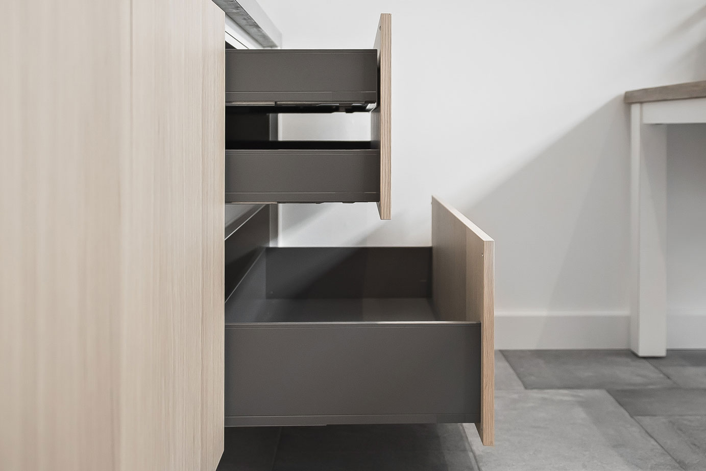 Residentic-binnenladen-antraciet-1