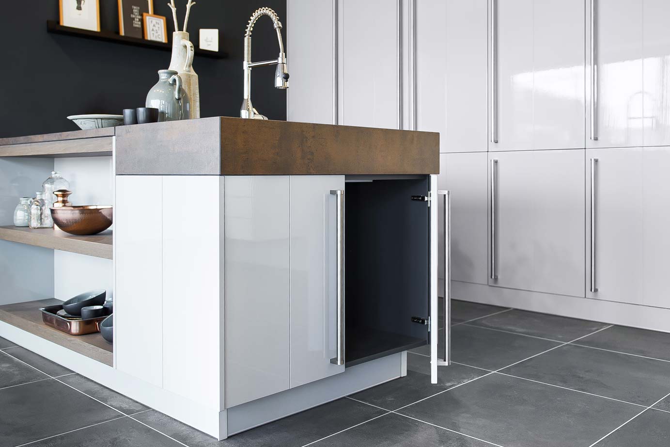 Een moderne maatwerk keuken met design elementen