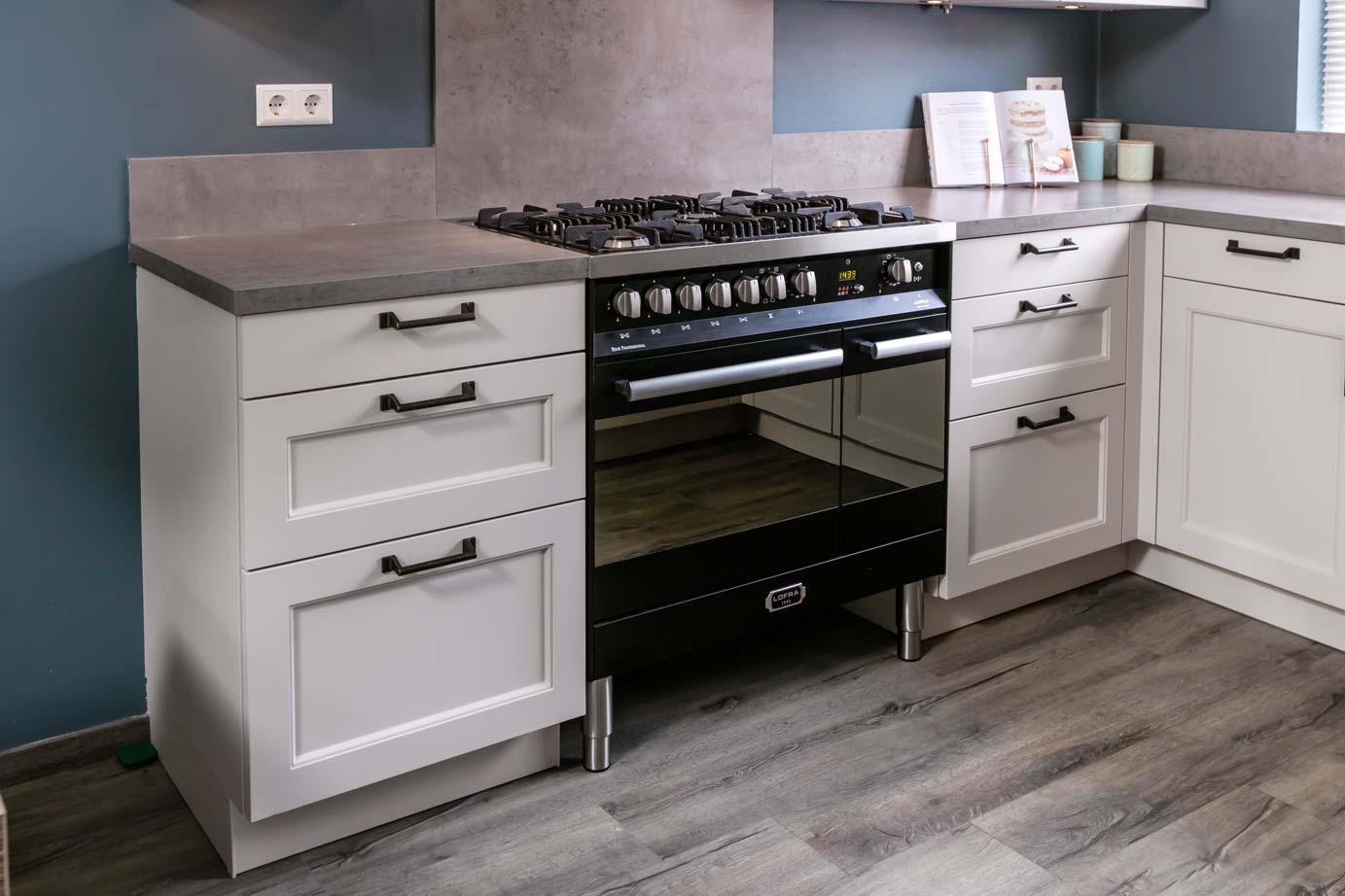 Landelijke U-Keuken Urk, gasfornuis